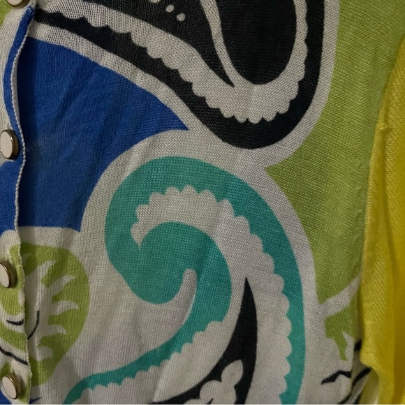 Camellia Cardigan Sweater artsy pattern size S lightweight - Picture 11 of 13